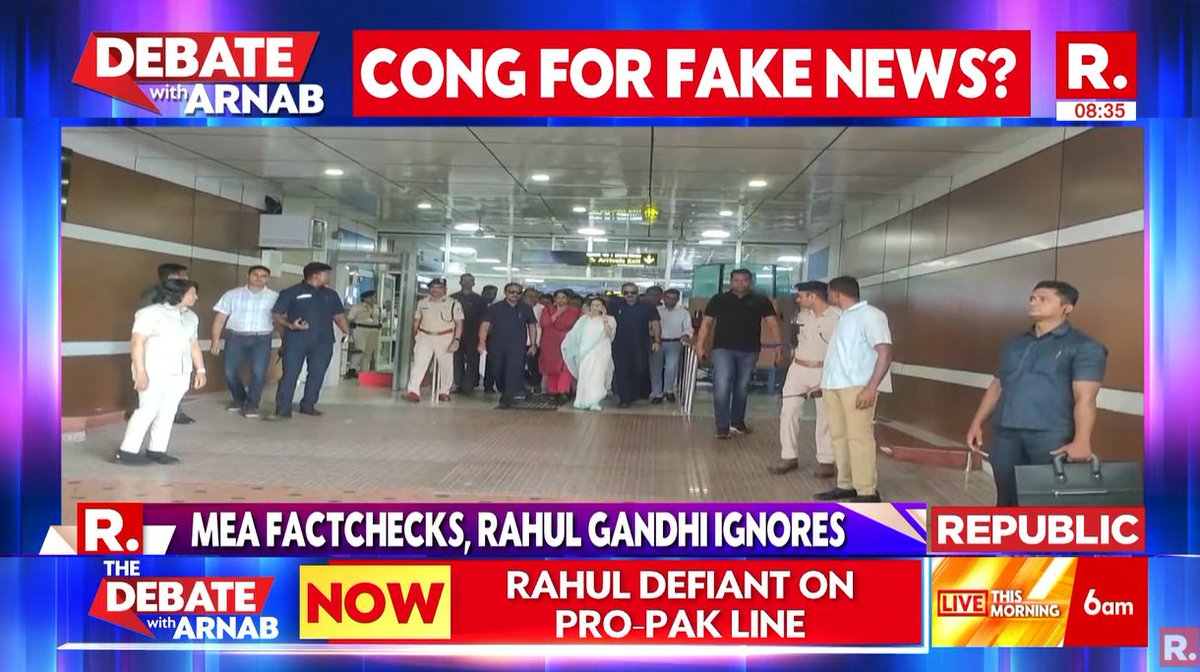 republic's tweet photo. #ProPakRahul | EAM clarifies, Rahul defies: What’s the agenda?
#SuperprimetimeMax with Arnab is now #LIVE, on-air, and online. Tune in and fire in your views - https://t.co/TV7Jhd6TZR
#RahulGandhi #MEAOnRahulRemarks #IndiaFighterJets #RahulAtItAgain #OperationSindoor #NationForForces #IndiaPakistan #PakistanIndiaTensions #NationFirst