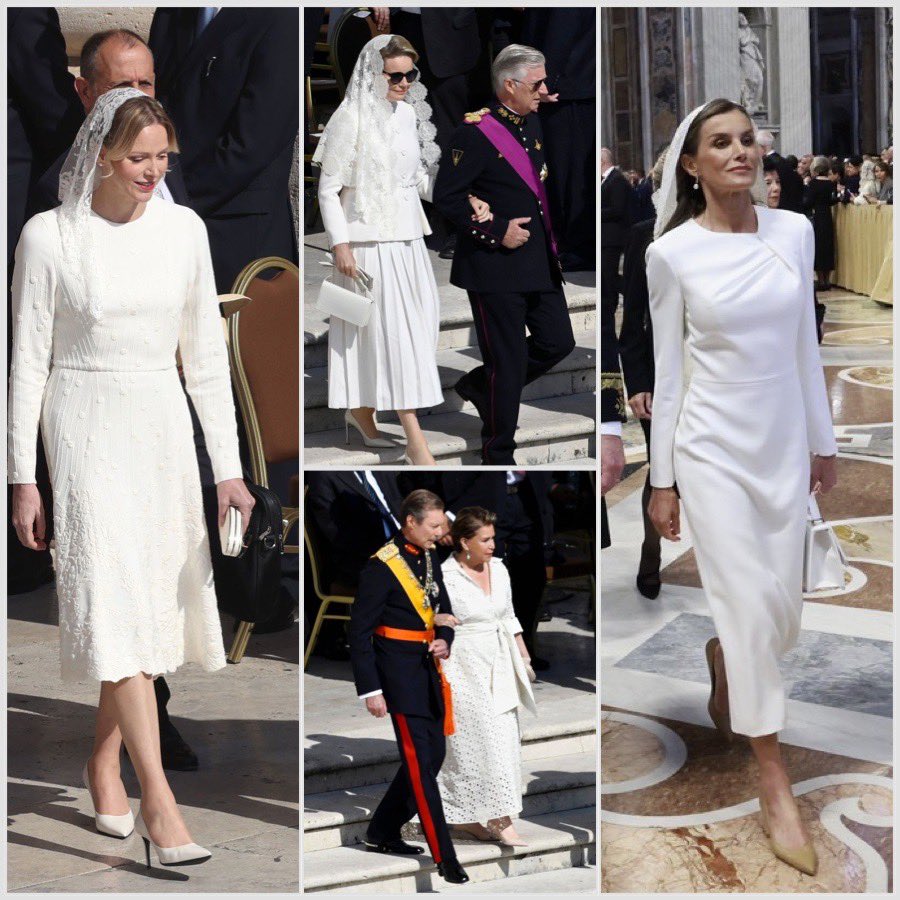 ProtocoloHoyCR's tweet image. Privilège du blanc #PapaLeónXIV #Vaticano #EtiquetaOficial #Ceremonial #ProtocoloOficial