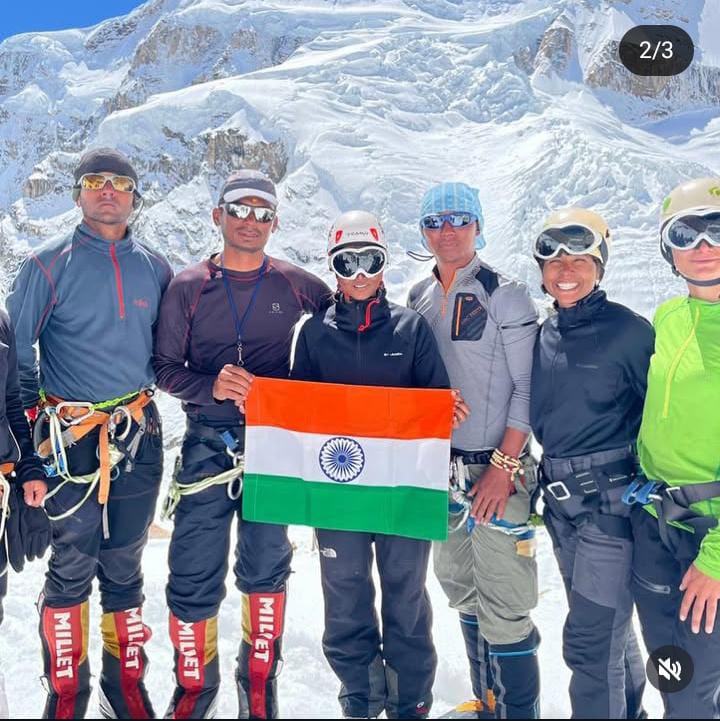 PRODefDehradun's tweet photo. #MtEverest
#Summited
#NCC
Incredible feat by Cadets of NCC #Uttarakhand Directorate!
Cdt. Virendra Samant from 29 UK Bn NCC, Dehradun, Cdt. Mukul Bangwal from 4 UK (I) Coy NCC, Pauri and Cdt. Sachin Kumar from 3 UK Bn NCC, Uttarkashi have triumphantly #summited Mt. Everest on 18 May 2025.
This feat shows their remarkable courage, resilience and unwavering determination which truly exemplify the inspiring spirit of our youth, setting a high benchmark.