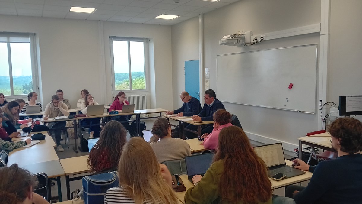 INSPÉ Centre Val de Loire (@inspecvl) on Twitter photo L'<a href="/INSPECVL/">INSPÉ Centre Val de Loire</a> de Chartres a accueilli 2 intervenants de <a href="/L_AUTONOME_/">L'Autonome de Solidarité Laïque</a> : Maître Lebailly, avocat, et Romuald Messanges, directeur d’école.
Pendant 2h d’échanges riches et concrets, nos étudiants ont pu les interroger sur des situations vécues en stage ou travaillées en amont. Merci ! L'<a href="/INSPECVL/">INSPÉ Centre Val de Loire</a> de Chartres a accueilli 2 intervenants de <a href="/L_AUTONOME_/">L'Autonome de Solidarité Laïque</a> : Maître Lebailly, avocat, et Romuald Messanges, directeur d’école.
Pendant 2h d’échanges riches et concrets, nos étudiants ont pu les interroger sur des situations vécues en stage ou travaillées en amont. Merci !