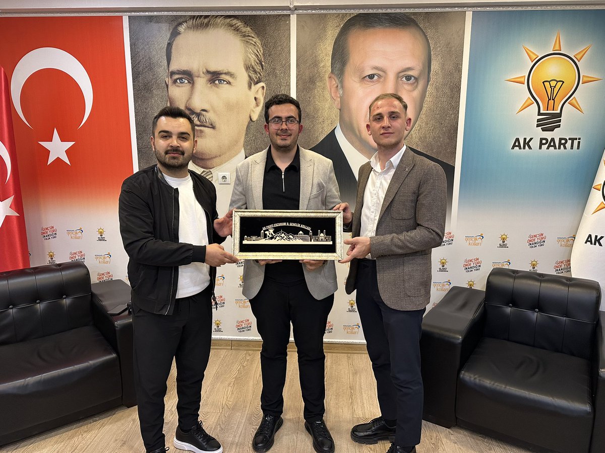 Recep Altıntaş (@recep_altnts1) on Twitter photo 📍 Dadaşlar Diyarı Erzurum 🙋♂️
Erzurum AK Parti İl Başkanlığımızda ÜNİAK ekibimizle bir araya geldik.
ÜNİAK Ekibimizin coşkusu ve heyecanı ile kampüslerimizde var gücümüzle çalışacağız.
<a href="/avyusufibis/">Yusuf İBİŞ</a>
<a href="/FatihAydemir45/">Fatih Aydemir 🇹🇷</a> 📍 Dadaşlar Diyarı Erzurum 🙋♂️
Erzurum AK Parti İl Başkanlığımızda ÜNİAK ekibimizle bir araya geldik.
ÜNİAK Ekibimizin coşkusu ve heyecanı ile kampüslerimizde var gücümüzle çalışacağız.
<a href="/avyusufibis/">Yusuf İBİŞ</a>
<a href="/FatihAydemir45/">Fatih Aydemir 🇹🇷</a>
