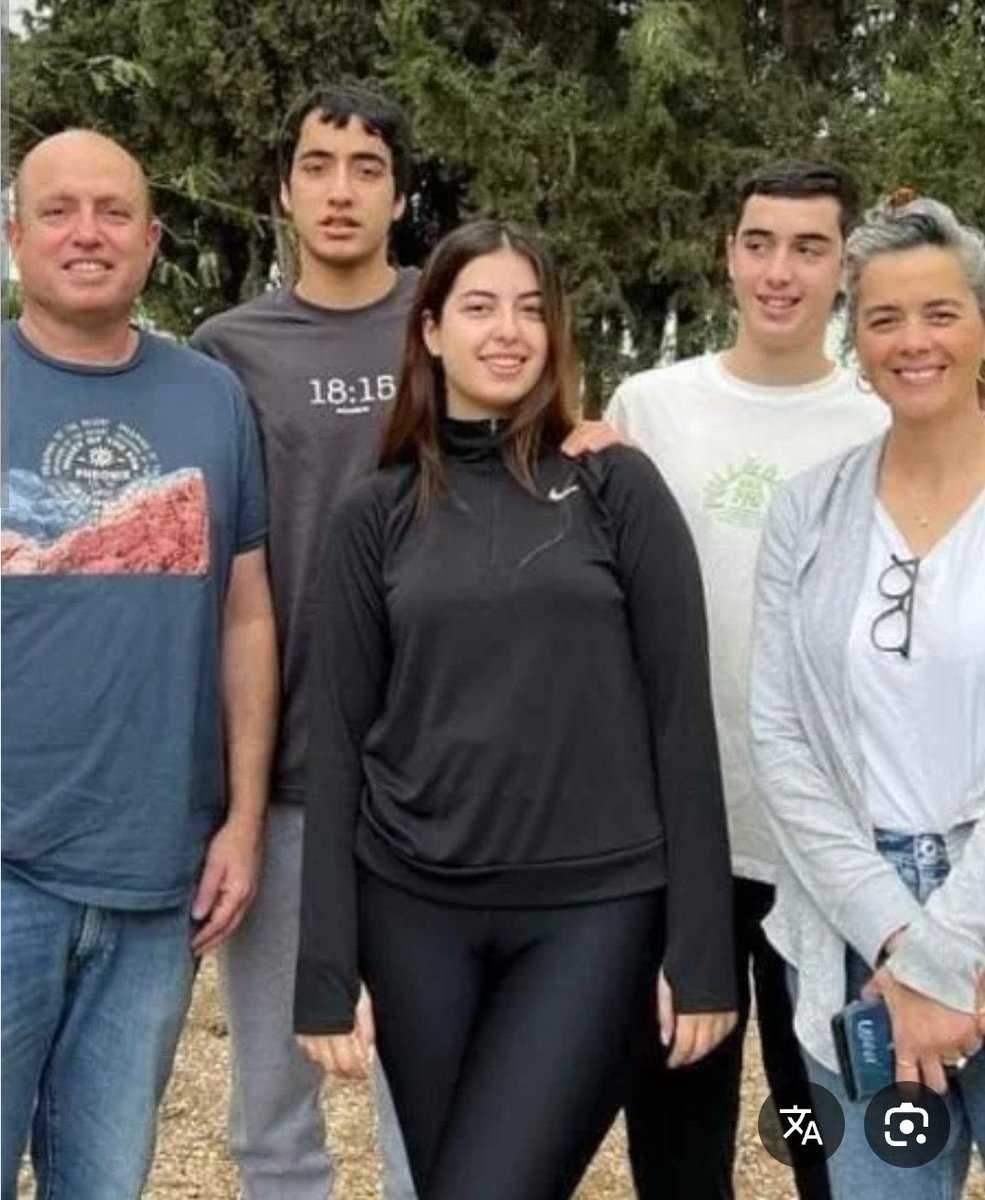 CotlerWunsh's tweet image. The unbearable grief of Oct 7 continues to ravage &amp;amp; ripple through Israeli society. Tamar Kutz, founder, educator &amp;amp; pillar of the Kfar Aza community, has died.

Her son Aviv, his wife Livnat, &amp;amp; their children Rotem, Yonatan, &amp;amp; Yiftach, were brutally murdered in their home in Kfar…