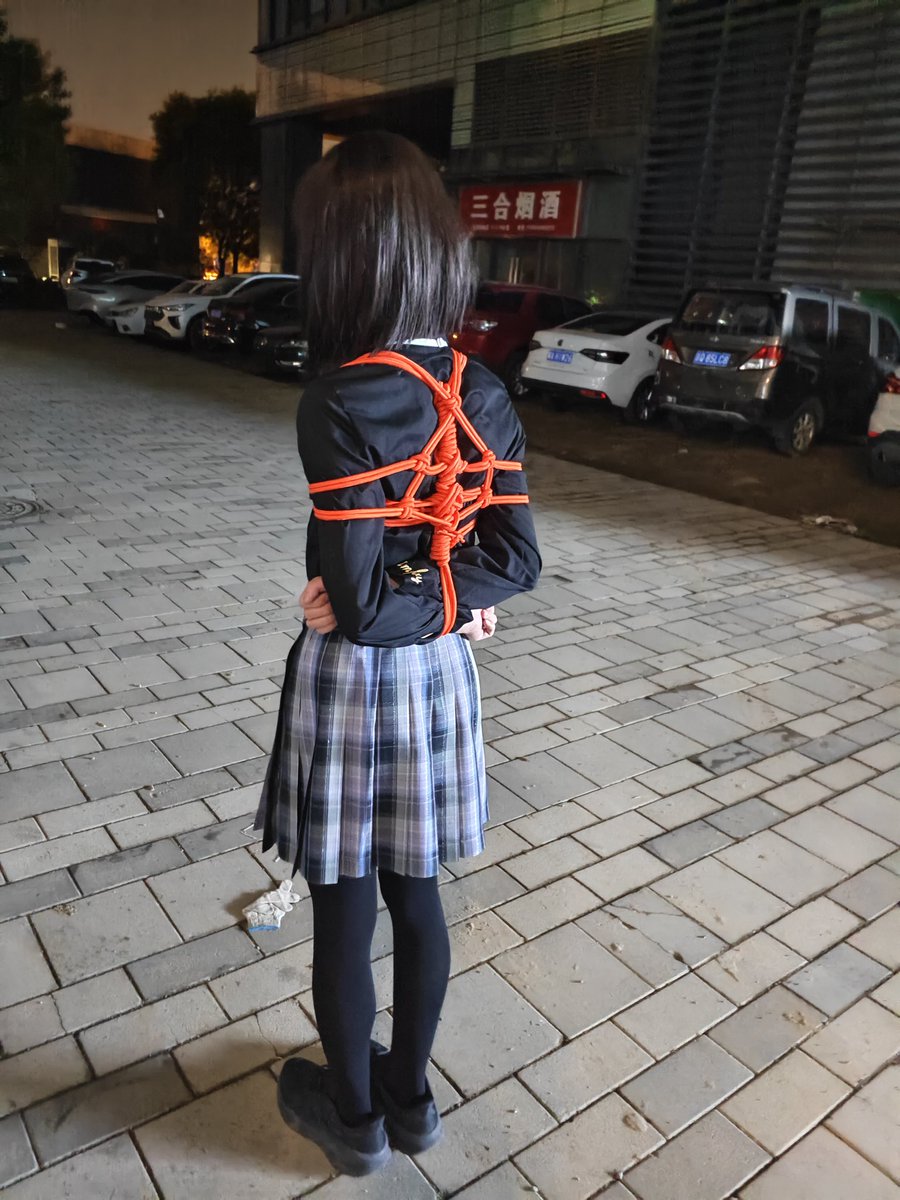 小外出一下
<a href="/PTA002/">鸮鸮</a>