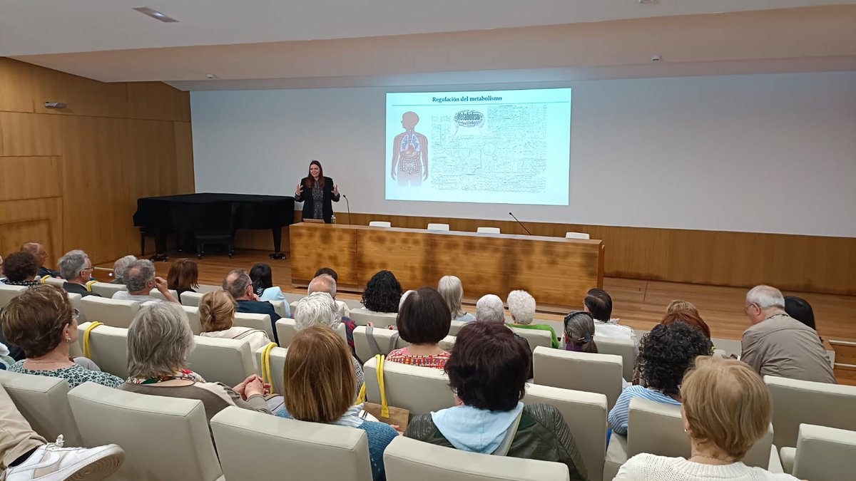 Muchas gracias a la <a href="/UniversidadeUSC/">USC</a>  Programa Universitario de Maiores VI ciclo y al @ConcelloLugo Área Cohesión Social por invitarme a participar en Destacando na Ciencia. Ha sido un placer compartir conocimientos en mi ciudad y con un público tan participativo!@FIPEN_LAB