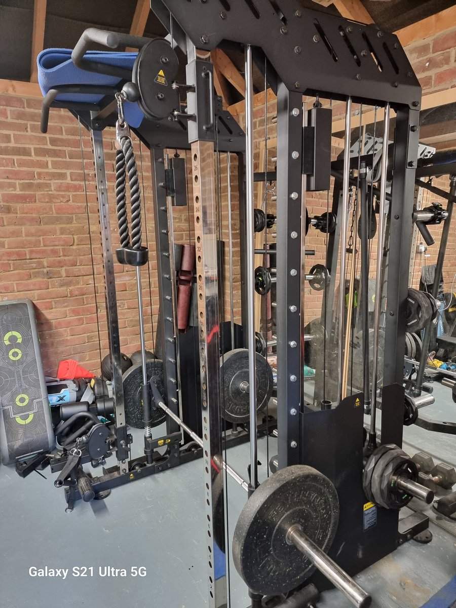 baz9468's tweet photo. I've not done anything for 8 months due to a knee injury, but today I finally got back to it.

Watch this space.

#BackToTimberShifting
#GetThatFatArseBackInShape https://t.co/YDRcHF4EFn