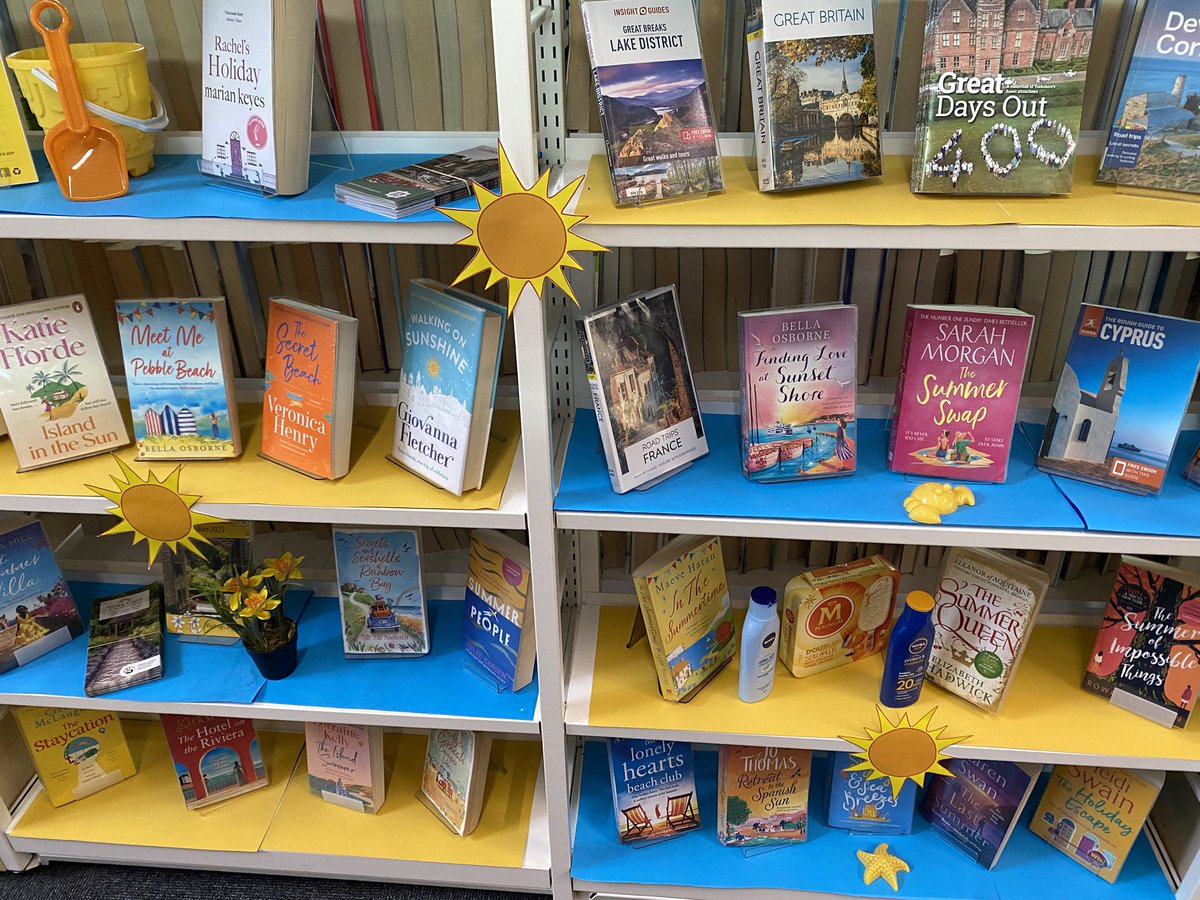 WFlibraries's tweet image. Take a look at our new displays at #Normantonlibrary #SummerVibes #baking #summer #books