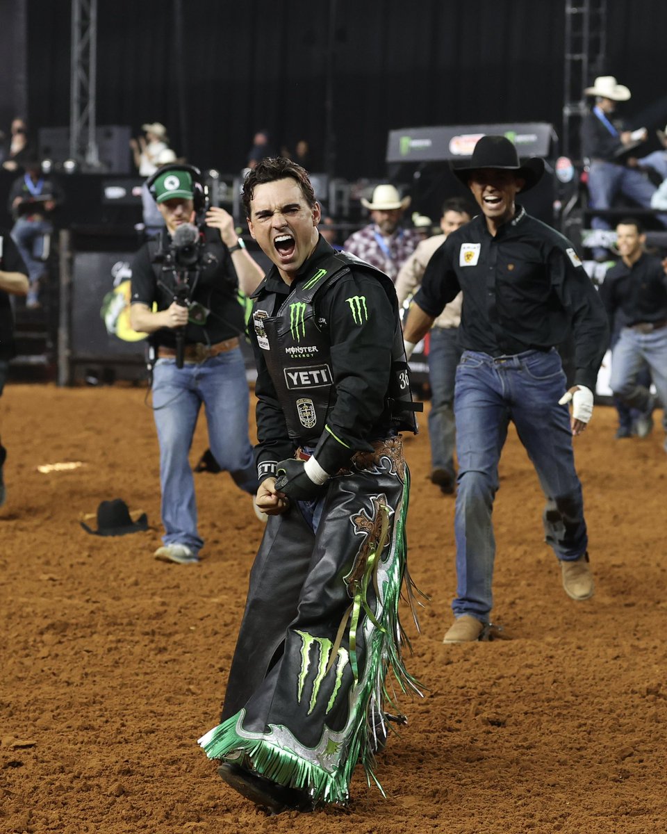 AT&T Stadium (@attstadium) on Twitter photo COMEBACK KID!
<a href="/JoseVitorLeme7/">José Vitor Leme</a> entered the World Finals at No. 18 in the world, but swept Eliminations and Championship rounds, going a perfect 8-for-8 to make a comeback for the ages and win the World Championship! Congratulations, Jose!
📸: Bull Stock Media
#ATTStadium | COMEBACK KID!
<a href="/JoseVitorLeme7/">José Vitor Leme</a> entered the World Finals at No. 18 in the world, but swept Eliminations and Championship rounds, going a perfect 8-for-8 to make a comeback for the ages and win the World Championship! Congratulations, Jose!
📸: Bull Stock Media
#ATTStadium |