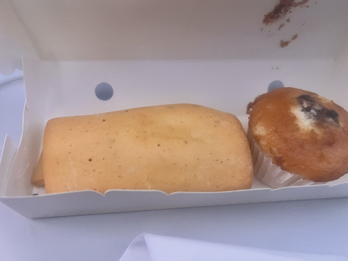triptisharan200's tweet photo. @airindia this is neither healthy nor indian, majority Indians don’t eat veg puff &amp; muffins for breakfast. Learn some healthy indian snacks. Pathetic food. Why force us to eat western food in domestic flights? Air India not heard of Indian food?? @RamMNK 
@PMOIndia https://t.co/McTcKXOXFO