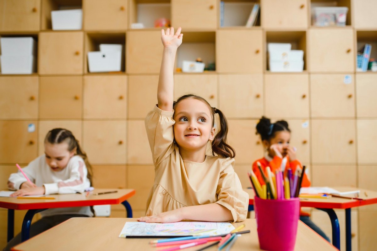 stepp_ingstones's tweet image. Every small moment you spend inspiring early learners helps to build a brighter future. 💫
👣 It takes one Stepping Stone at a time to grow the leaders of tomorrow.
#MondayMotivation #EarlyYears #FutureEducators #SteppingStonesTraining #LifelongLearning