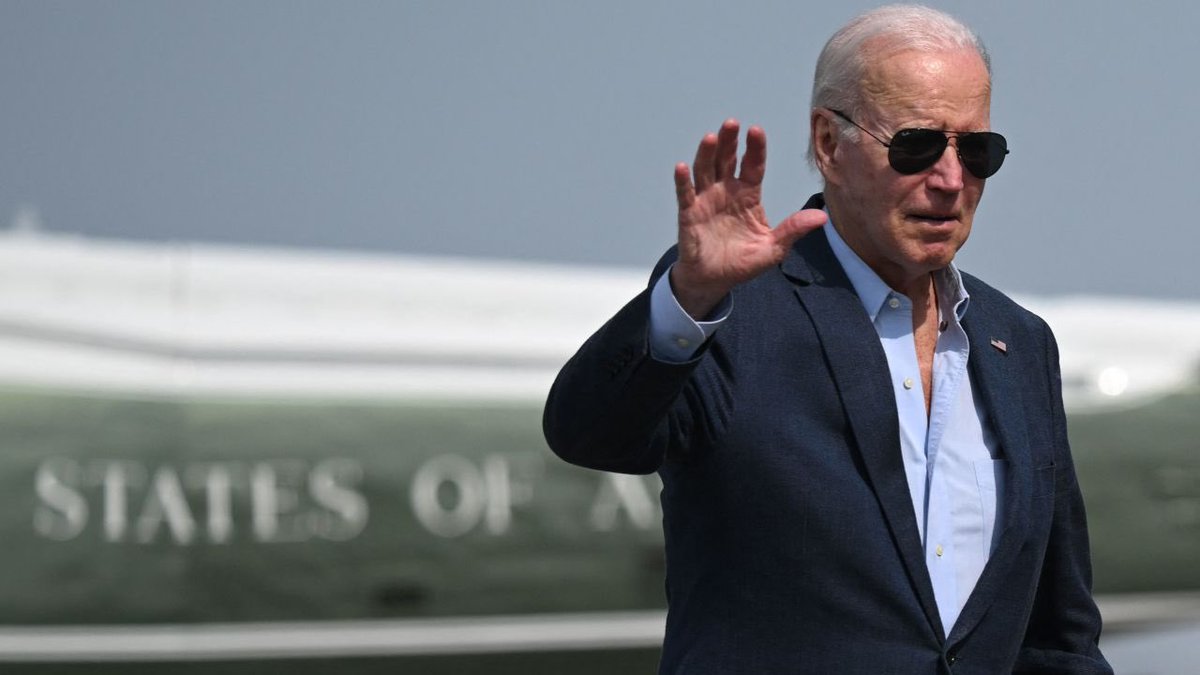 Prayers to the Biden family🙏🏽💙

He will always be one of my favorites‼️

Who agrees?✋🏽