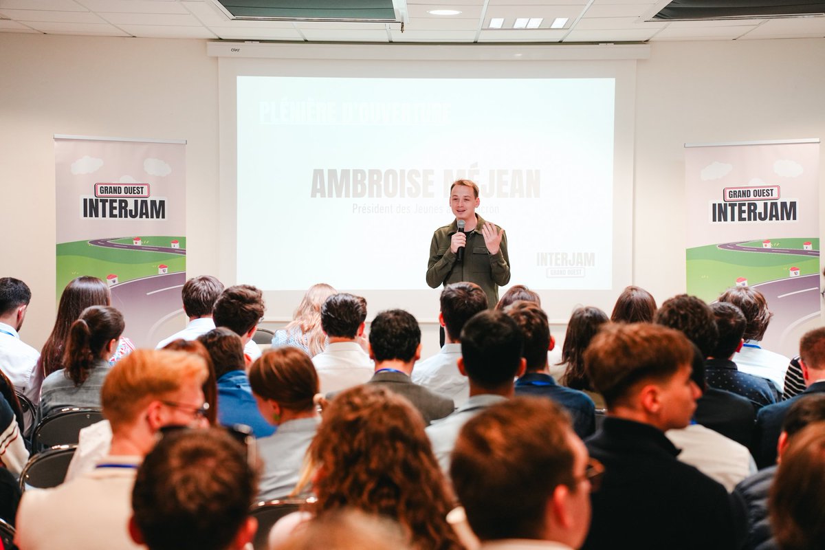 Ambroise_Mejean's tweet photo. Merci aux @JeunesMacron du Grand Ouest pour le très bel InterJAM de ce week-end à Rennes !

Des formations, des débats, des actions de terrain, des invités de qualité et une organisation exceptionnelle. 

Bravo pour tout ! 🫶 https://t.co/ERfg0YwqGT