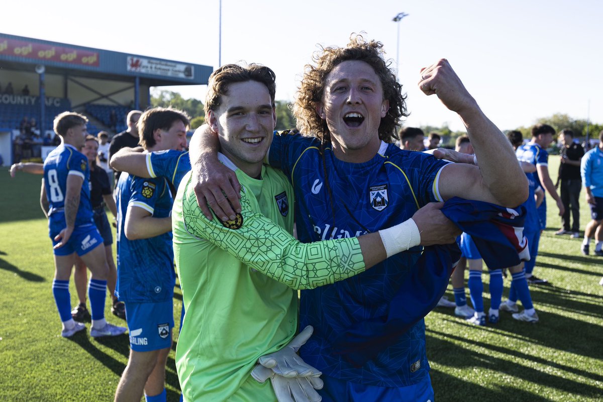 GregoryNugget's tweet photo. What a club. 🏆🇪🇺💙 @HaverfordwestFC https://t.co/HEAATFqRh7