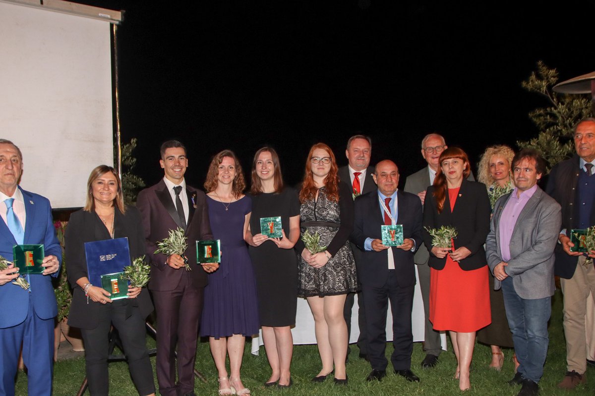 IPDJ I.P. (@ipdj_ip) on Twitter photo 🏅 Iúri Leitão recebeu o European Fair Play Award pelo gesto de respeito e ética nos JO Paris 2024. Um exemplo de que o desporto é mais do que medalhas — é humanidade. 🇵🇹👏
#FairPlay #IúriLeitão #DesportoComValores #IPDJ #PNED #Ciclismo 🏅 Iúri Leitão recebeu o European Fair Play Award pelo gesto de respeito e ética nos JO Paris 2024. Um exemplo de que o desporto é mais do que medalhas — é humanidade. 🇵🇹👏
#FairPlay #IúriLeitão #DesportoComValores #IPDJ #PNED #Ciclismo