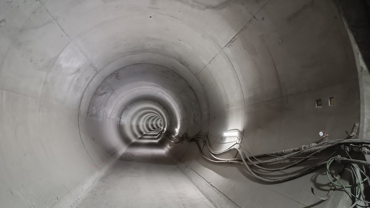 profnes's tweet image. Метро-2025.