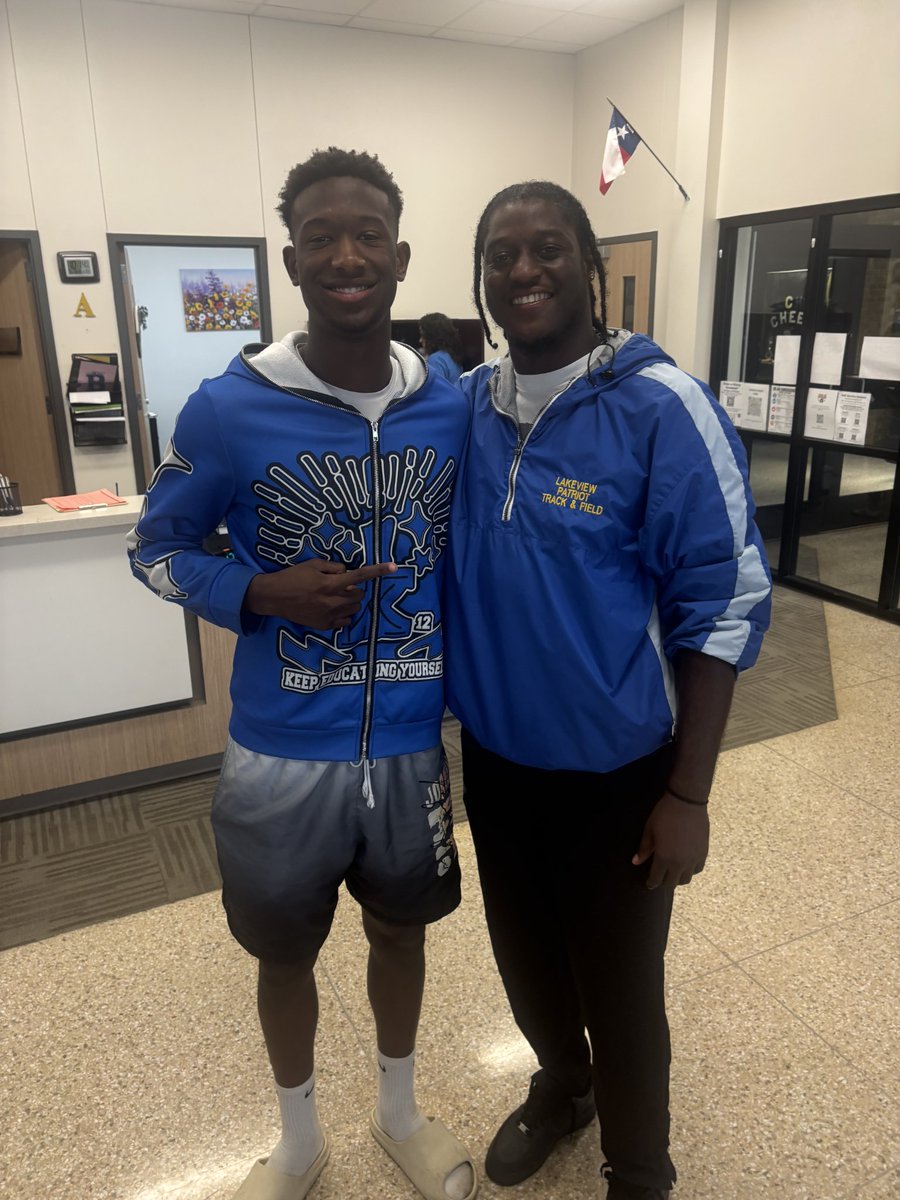 Jaylen Parker (@hollywod_jay) on Twitter photo Got to see my coach that made me the man I am today I wanna say thank you <a href="/AntonC___/">Coach Curtis</a> for sticking with me and seeing my full potential 🙏🏾 Got to see my coach that made me the man I am today I wanna say thank you <a href="/AntonC___/">Coach Curtis</a> for sticking with me and seeing my full potential 🙏🏾
