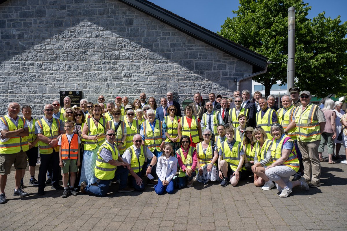 Supervalu TidyTowns Competition (@tidytownsire) on Twitter photo Over the weekend <a href="/BallincolligTT/">Tidy Ballincollig</a> celebrated their <a href="/SuperValuIRL/">SuperValu Ireland</a>
TidyTowns win. You can watch <a href="/RTENationwide/">RTÉ Nationwide</a> coverage of the event this evening, Monday May 19th, at 7pm.
<a href="/jerrybuttimer/">Jerry Buttimer TD</a> <a href="/daracalleary/">Dara Calleary</a> Over the weekend <a href="/BallincolligTT/">Tidy Ballincollig</a> celebrated their <a href="/SuperValuIRL/">SuperValu Ireland</a>
TidyTowns win. You can watch <a href="/RTENationwide/">RTÉ Nationwide</a> coverage of the event this evening, Monday May 19th, at 7pm.
<a href="/jerrybuttimer/">Jerry Buttimer TD</a> <a href="/daracalleary/">Dara Calleary</a>