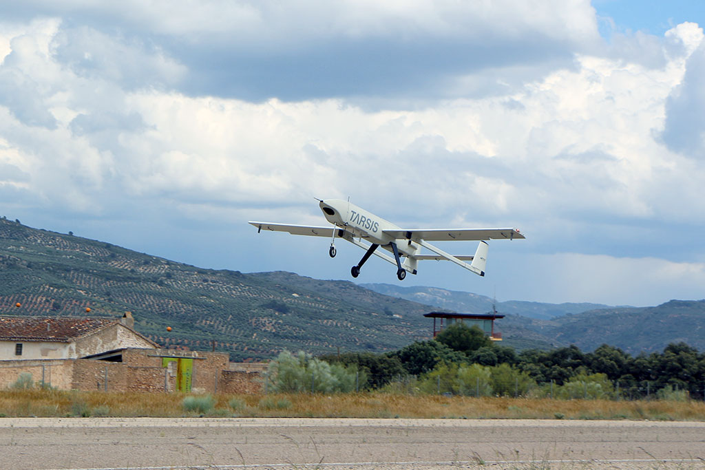 <a href="/eurocontrol/">EUROCONTROL</a> 📍Desde el aeródromo de Beas de Segura hasta ATLAS Flight:
✅ Vuelo automático con #TARSIS
✅ Operación #BVLOS entre zonas U-Space separadas 24 km
✅ Transferencia de control entre estaciones (handover)
Todo con éxito.