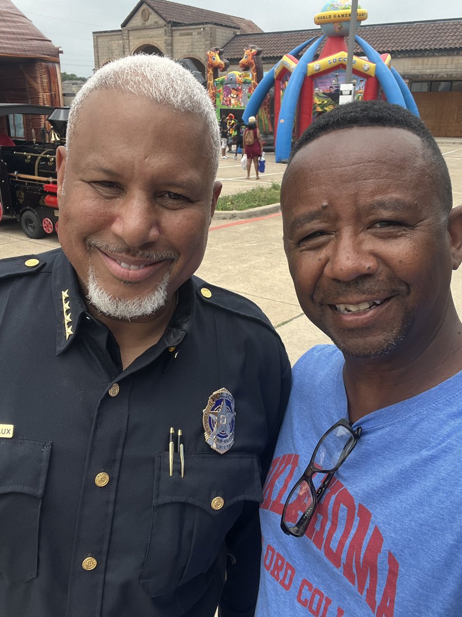 Meeting new <a href="/DallasPD/">Dallas Police Dept</a> chief Daniel Comeaux <a href="/CBSNewsTexas/">CBS News Texas</a>