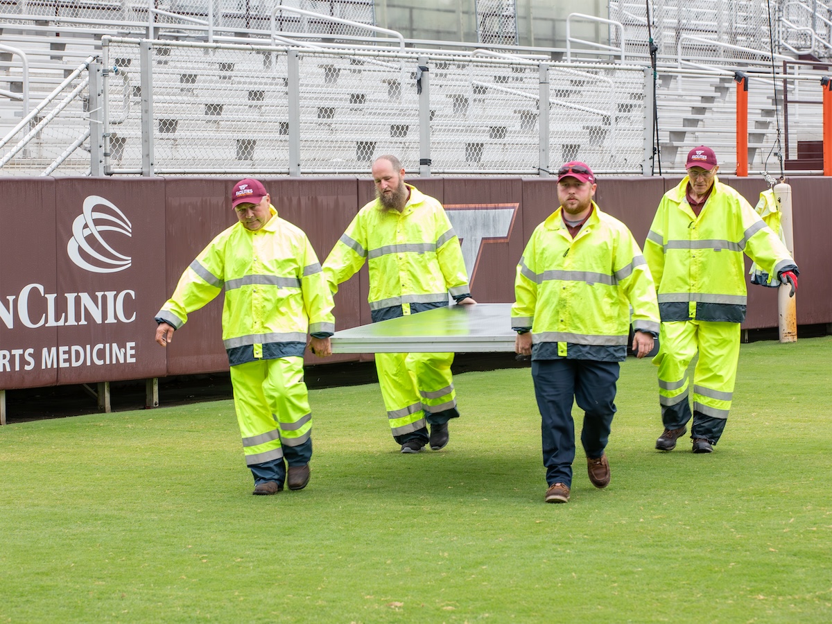 VTFacilities's tweet photo. Commencement is our Super Bowl. π«‘β
Crews across the division worked together to set the stage and provide welcoming #HokieGrad ceremonies on the Blacksburg campus! π§‘
Congratulations, #VT25! π https://t.co/w3S5dg3Ymy