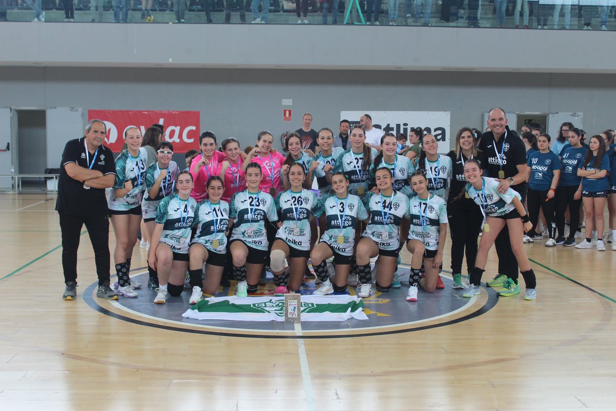 Club Balonmano Palencia Femenino tweet media
