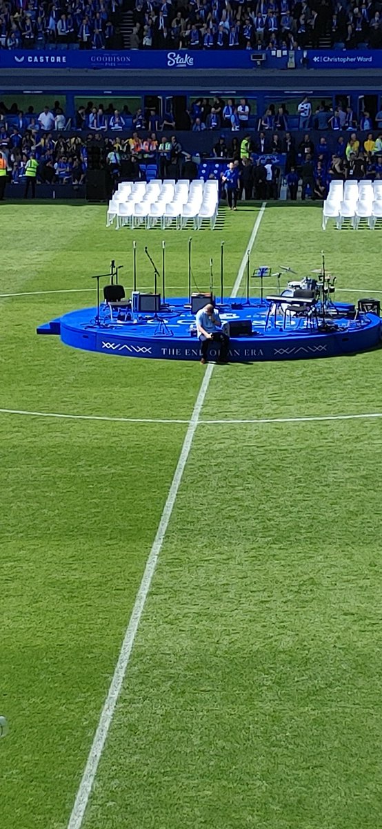 JPAGrundy's tweet photo. @badwool9 Taking a moment... Excellent. https://t.co/xMPYg3hpHV