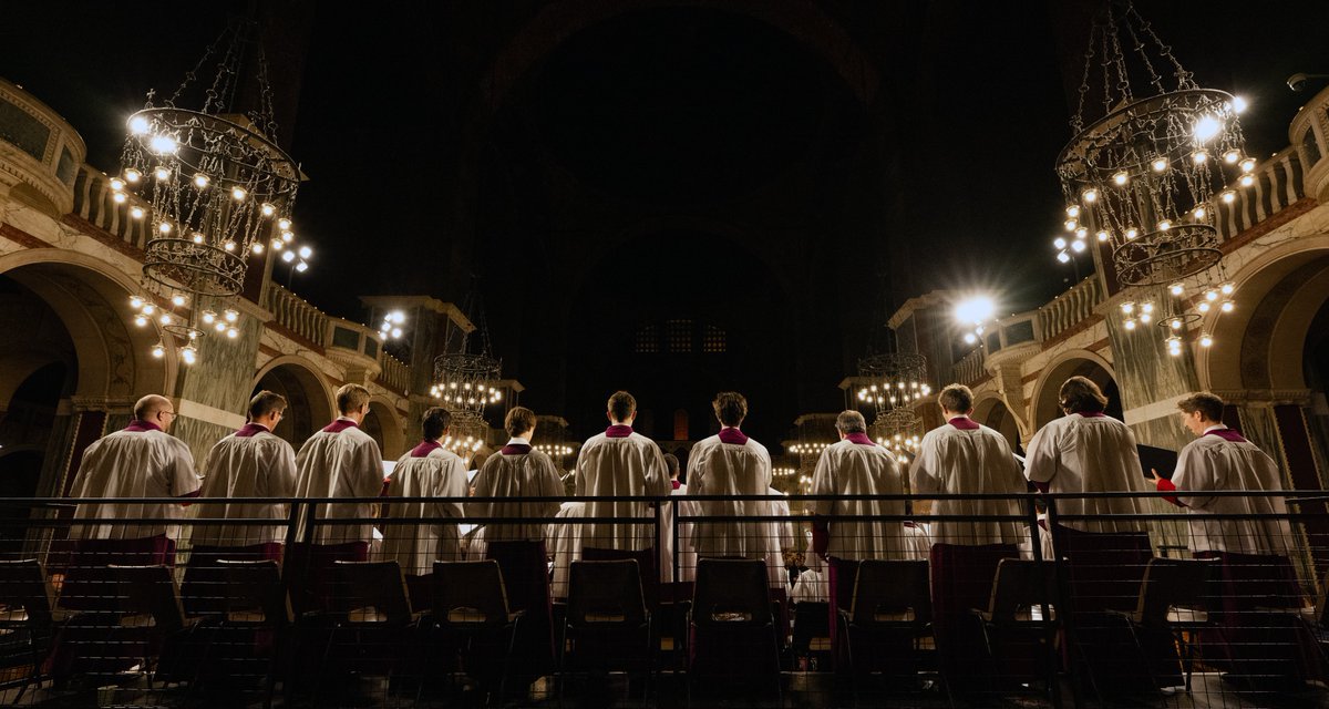 We are looking for FOUR outstanding singers to join our choir in a variety of roles:

Countertenor &amp; Bass Lay Clerks
4th Tenor &amp; 4th Bass Lay Clerks (to sing on Sundays and for specials)

For further information and to apply, visit jobs.rcdow.org.uk

Closes 2 June 2025 12pm
