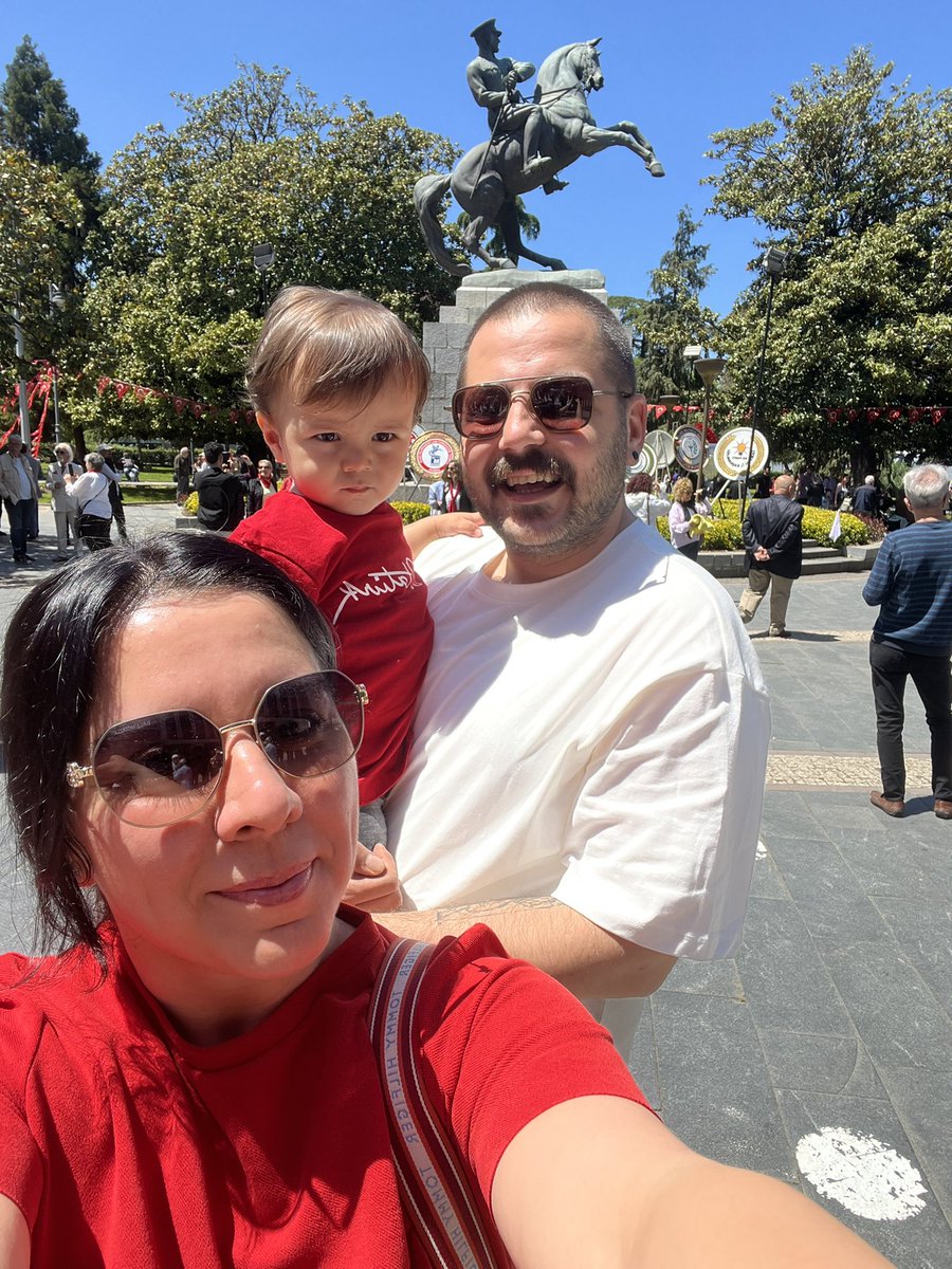 CnrSgr's tweet photo. 19 Mayıs’ımız kutlu olsun. 🇹🇷 https://t.co/qYP3osBW98