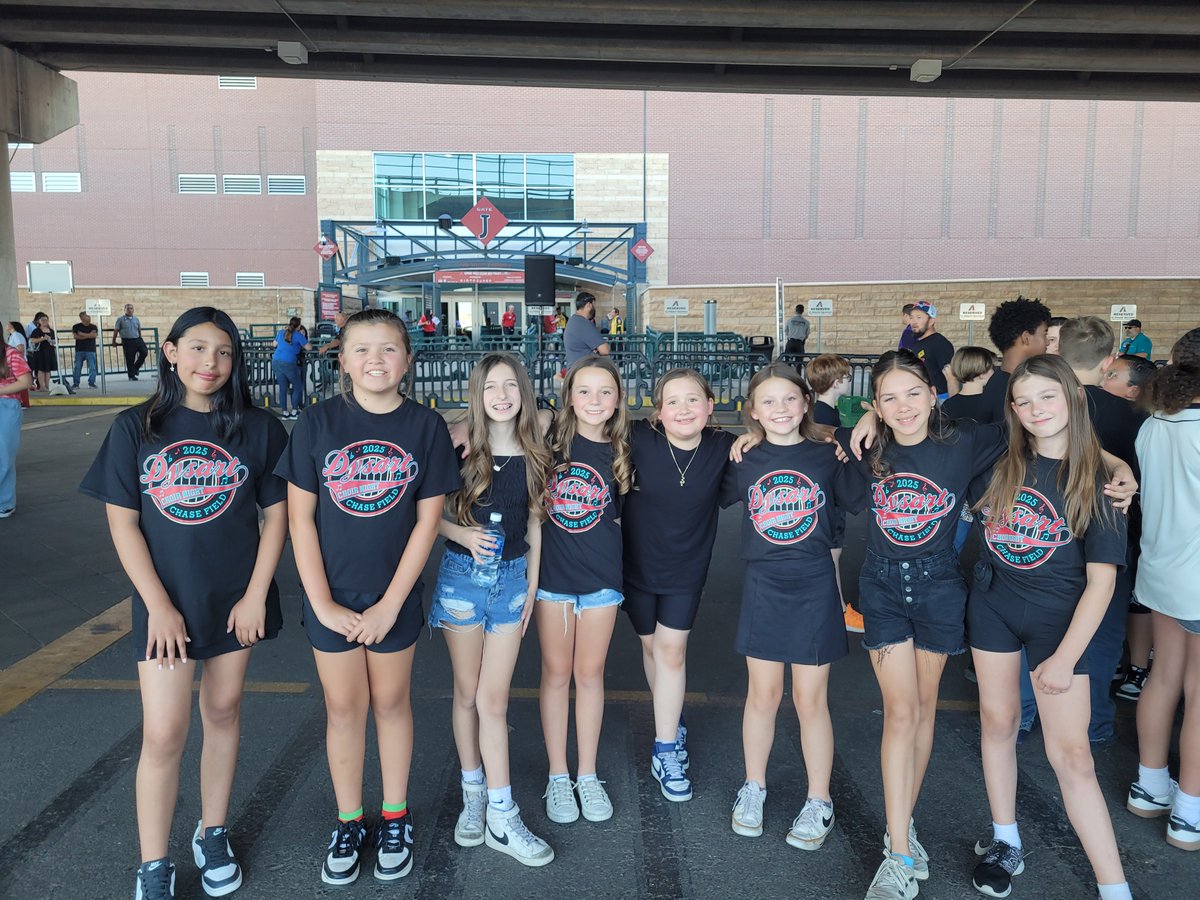 ApaRangers's tweet photo. This weekend Asante Choir got to perform at the Arizona Diamondbacks game. They did a wonderful job. Thank you to Mrs. Wilson for all you do for your students! ⚾🎶❤ https://t.co/Qt4fxYkz3o