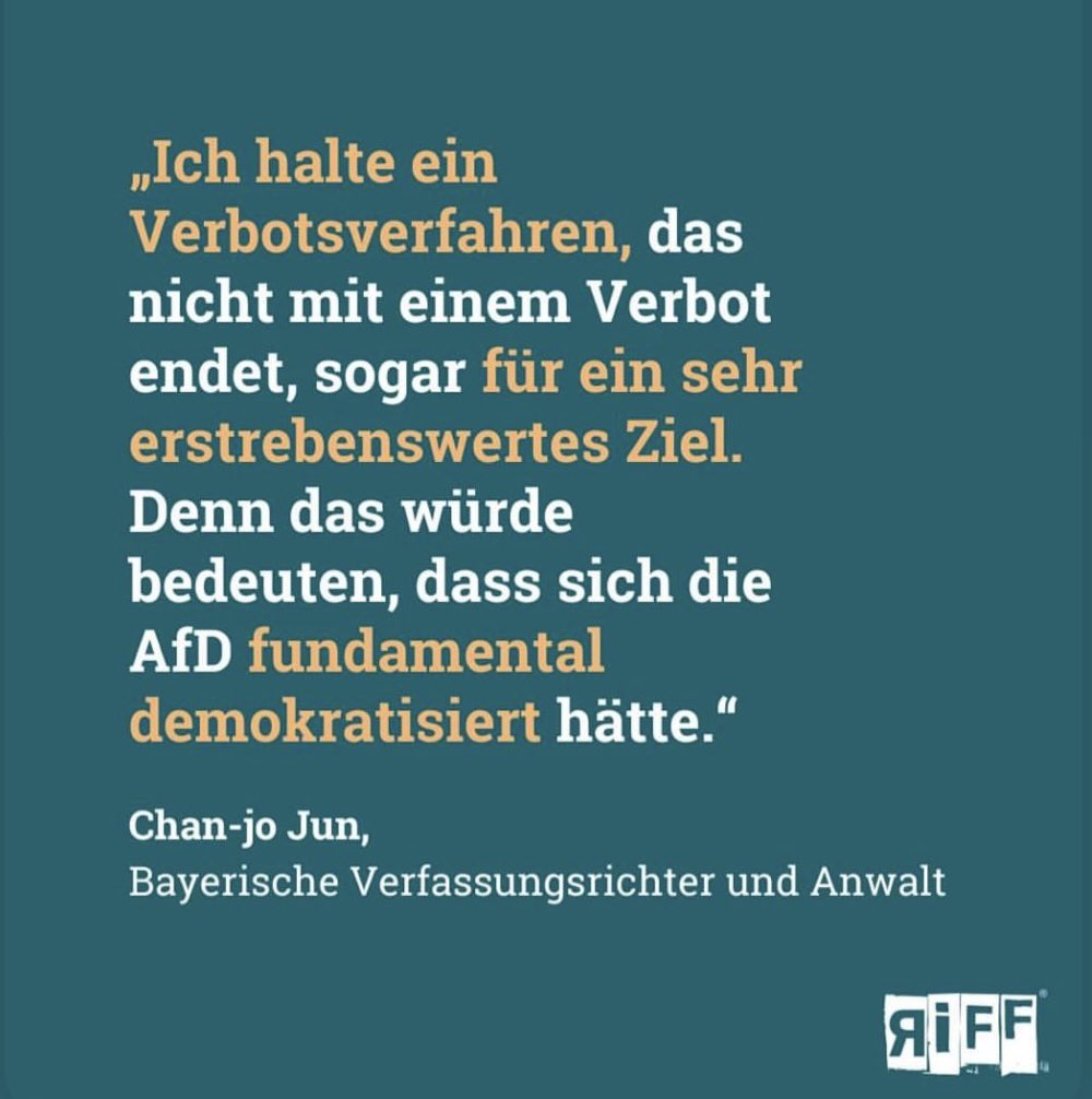 OrthopaeDenker (@dokhollidays) on Twitter photo On Point
<a href="/Anwalt_Jun/">Anwalt_Jun ®️ Chan-jo Jun</a> !
Wobei dieser Ausgang nicht mein Lieblings Szenario wäre.
#AfDVerbotsverfahren
#AfDVerbotSofort
<a href="/riffreporter/">RiffReporter</a> On Point
<a href="/Anwalt_Jun/">Anwalt_Jun ®️ Chan-jo Jun</a> !
Wobei dieser Ausgang nicht mein Lieblings Szenario wäre.
#AfDVerbotsverfahren
#AfDVerbotSofort
<a href="/riffreporter/">RiffReporter</a>