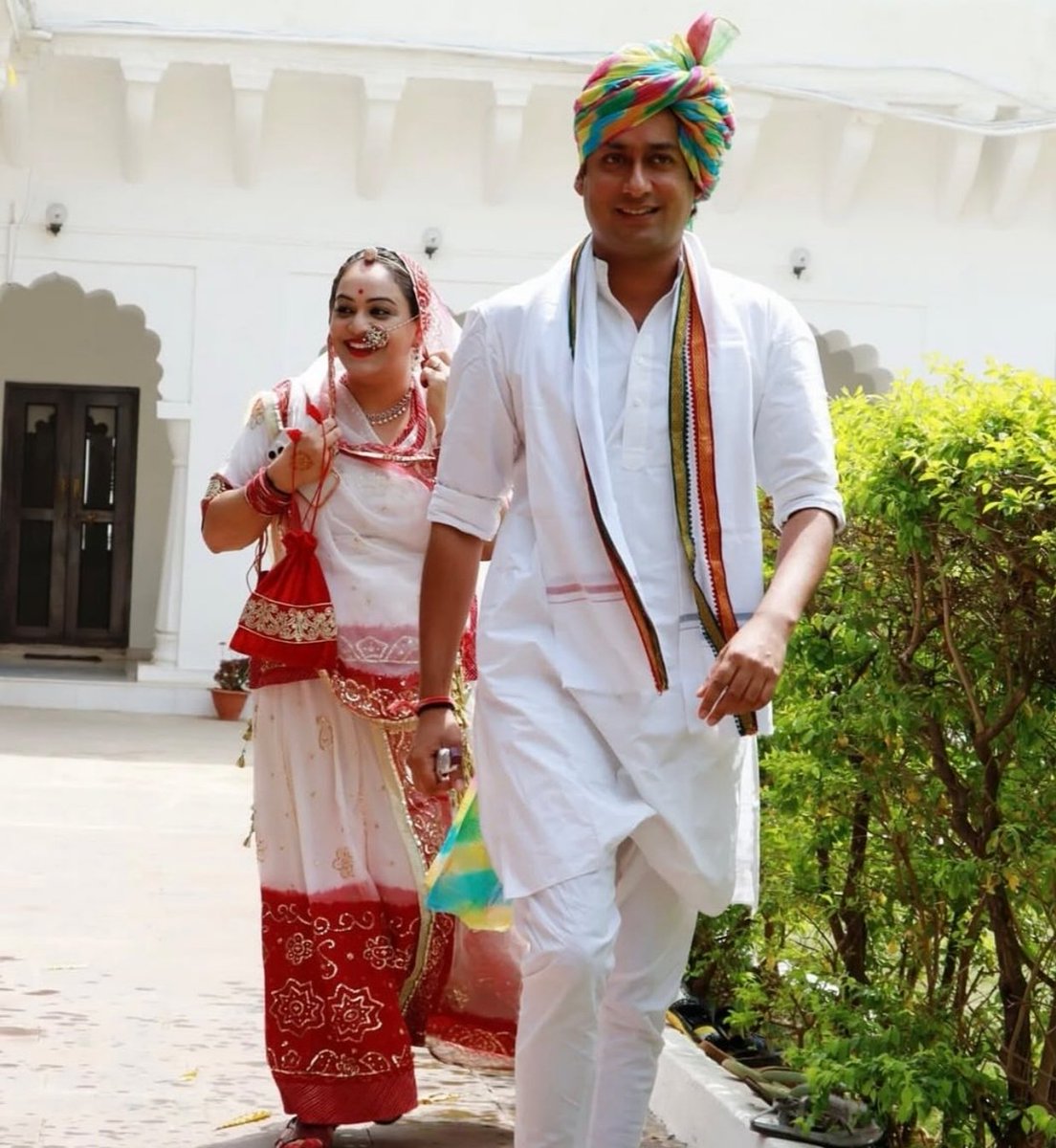 devrajpatelInc's tweet image. आप दोनों को वैवाहिक वर्षगांठ की अनन्त शुभकामनाए....!! @JVSinghINC