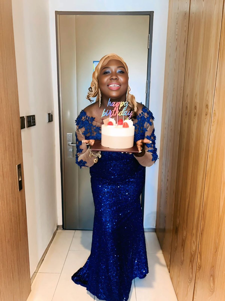 alfsatu's tweet photo. I'm wishing myself a very happy birthday! I'm grateful to God for giving me a wonderful family so I can share my life with them. I am really fortunate!Happy birthday to me 🎁🎁🎁🎉🎉🎉🎂🎂🎂 https://t.co/B3zVTwb8QO