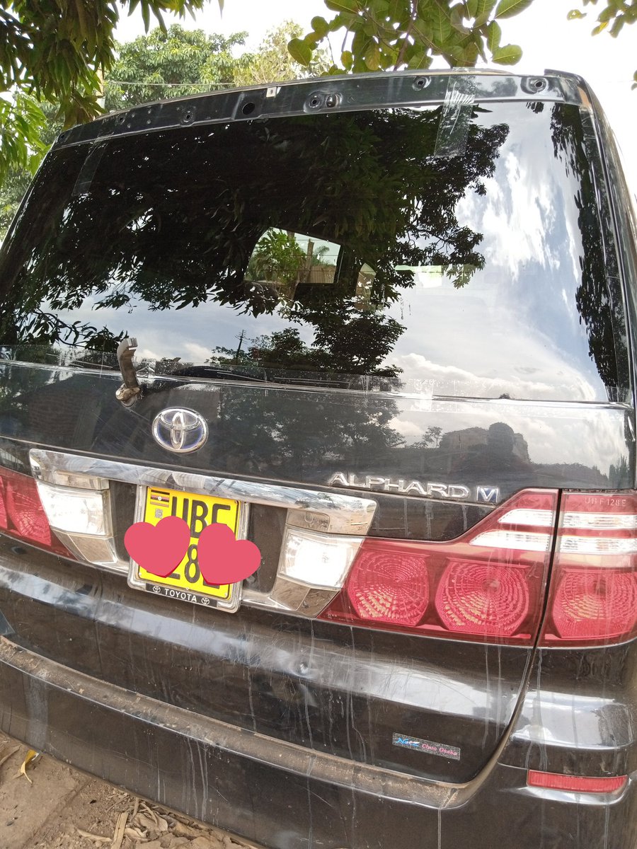 KayogaShafik's tweet photo. @simon_omukiga For the best car windscreens and glasses of all types https://t.co/mqrYTr3HIj