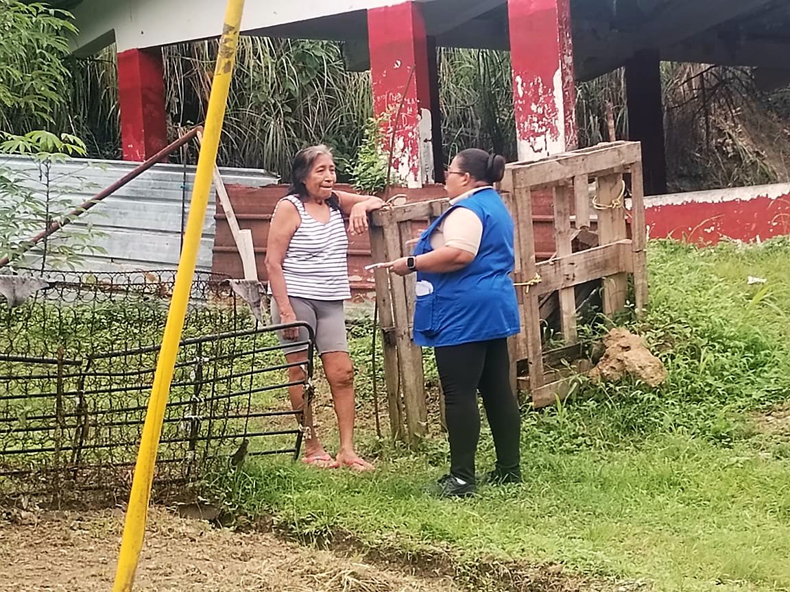 MINSAPma's tweet image. #Colón | Visitamos la comunidad Guna Ibeorgum para reforzar la concienciación sobre el dengue. Promovemos buenas prácticas y eliminamos criaderos de mosquitos para proteger la salud de todos. 🚫🦟
#MinsaPanama