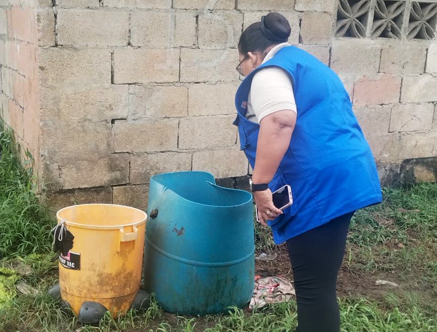 MINSAPma's tweet image. #Colón | Visitamos la comunidad Guna Ibeorgum para reforzar la concienciación sobre el dengue. Promovemos buenas prácticas y eliminamos criaderos de mosquitos para proteger la salud de todos. 🚫🦟
#MinsaPanama