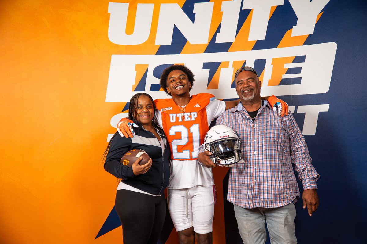 Duhron Goodman (@duhron21) on Twitter photo Truly a blessing to have had an amazing OV last weekend with <a href="/UTEPFB/">UTEP Football</a> #Gominers ⛏️ <a href="/cocfb/">Cougars Football</a> Truly a blessing to have had an amazing OV last weekend with <a href="/UTEPFB/">UTEP Football</a> #Gominers ⛏️ <a href="/cocfb/">Cougars Football</a>