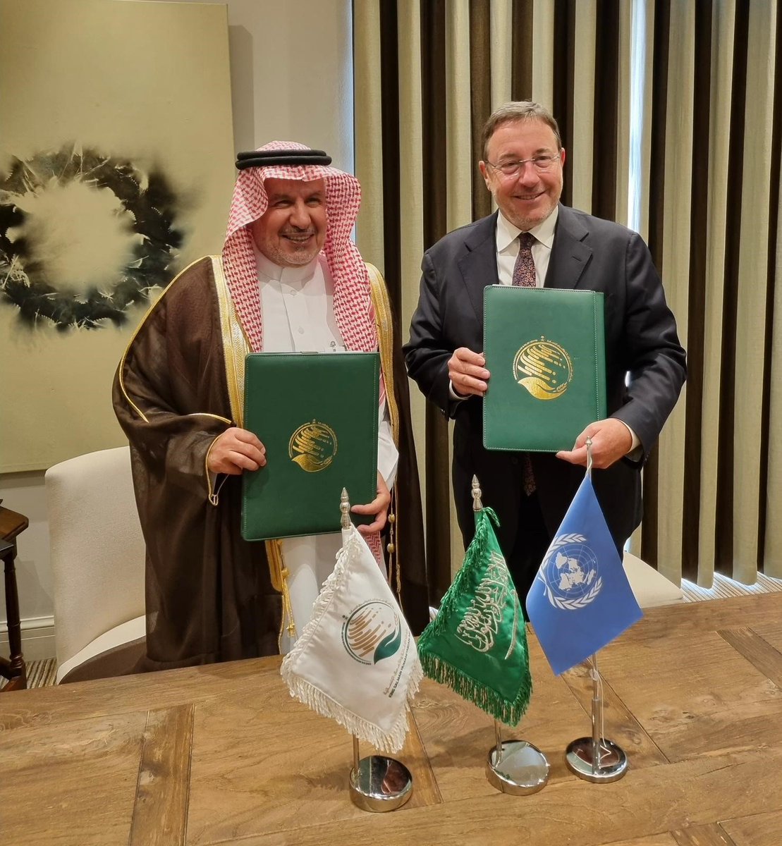 Achim Steiner (@asteiner) on Twitter photo Pleased to meet with Dr. Abdullah bin Abdulaziz Al Rabeeah, SG of #KSrelief.
We celebrated a new milestone w the signing of a new agreement that reflects the deepening <a href="/UNDP/">UN Development</a>-🇸🇦 partnership & to support the most vulnerable in Syria. Pleased to meet with Dr. Abdullah bin Abdulaziz Al Rabeeah, SG of #KSrelief.
We celebrated a new milestone w the signing of a new agreement that reflects the deepening <a href="/UNDP/">UN Development</a>-🇸🇦 partnership & to support the most vulnerable in Syria.