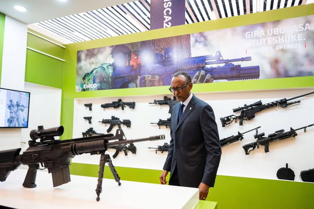 Rwanda 🇷🇼 is showing off weapons made by the local company REMCO.

These include military vehicles, guns, bullets, and drones.

It's a big step in building the country’s defense industry.