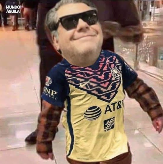 RicMenR's tweet image. Excelente inicio de semana, muchachos y Podebanda. A ese Rulo se le nota la felicidad ✌️😎

 #PoderosoVuelaAlto