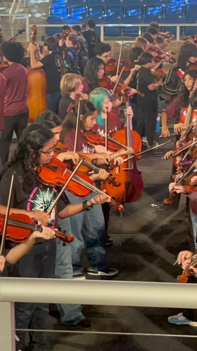 jaclyn_galvan's tweet photo. We enjoyed #EYS with Mark Wood this weekend. Shout out to our amazing orchestra teachers! @NISDStevenson @NISDZachry https://t.co/wXkpIjrgw3