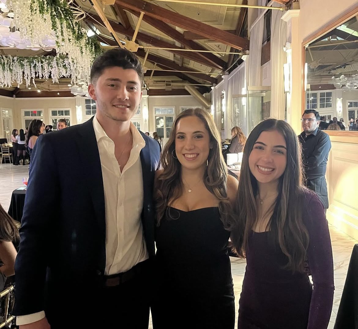 evimanoussakis's tweet photo. Congrats trio!! #SetonHall2025 https://t.co/UDxfhBeoiB