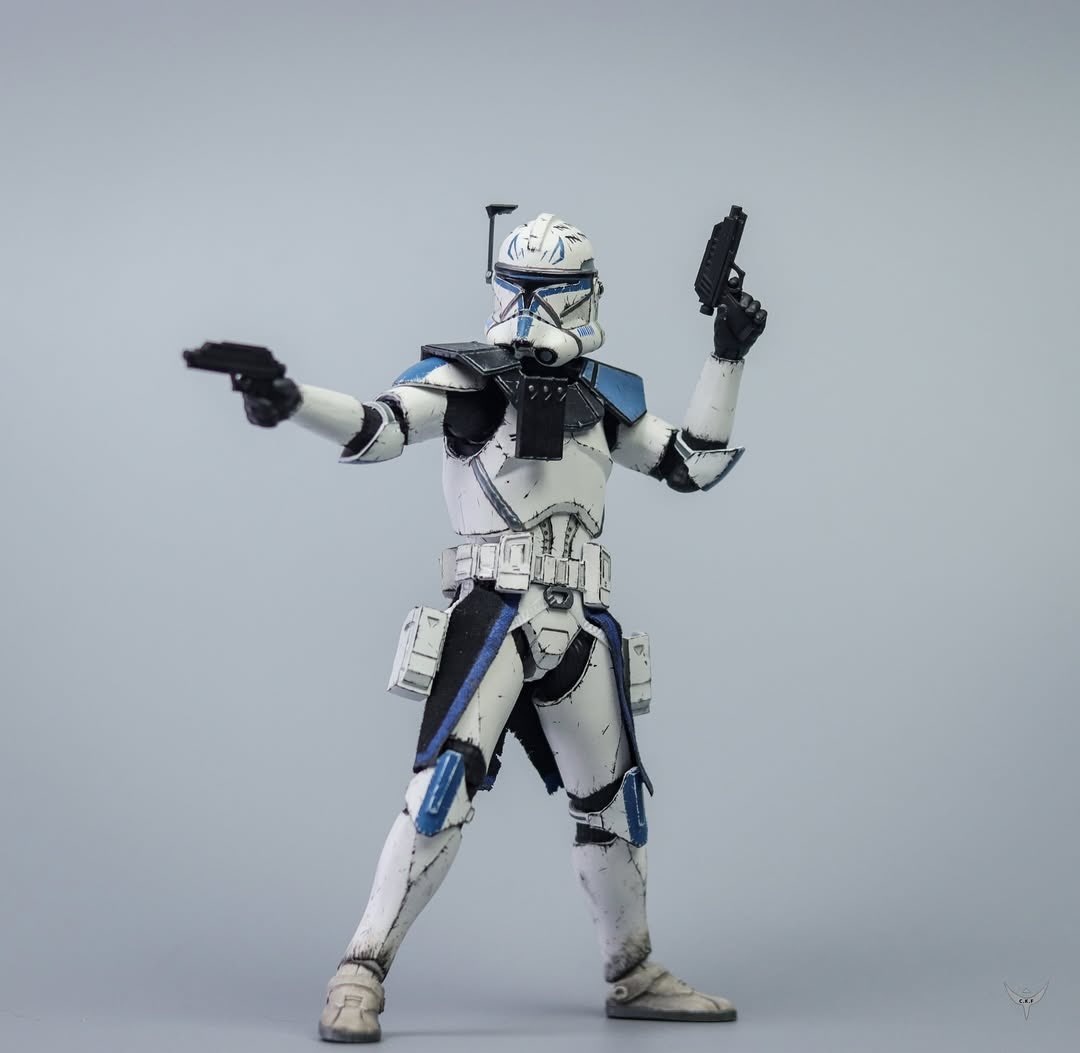 JediCollecting's tweet image. RotS style Captain Rex Black Series Custom Figure by @corey.k.figures (IG)!

#StarWars #TheBlackSeries #CaptainRex