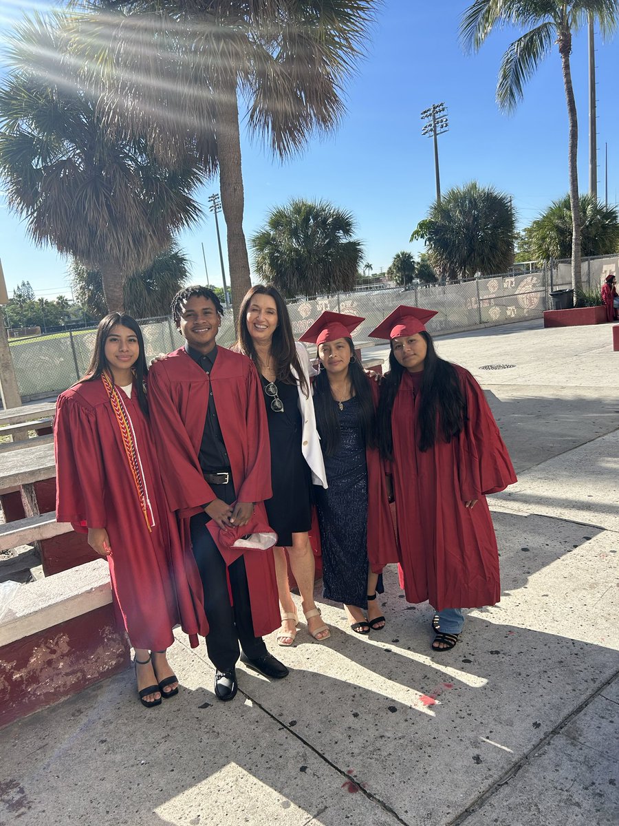 Dr. Simone Ramos tweet media