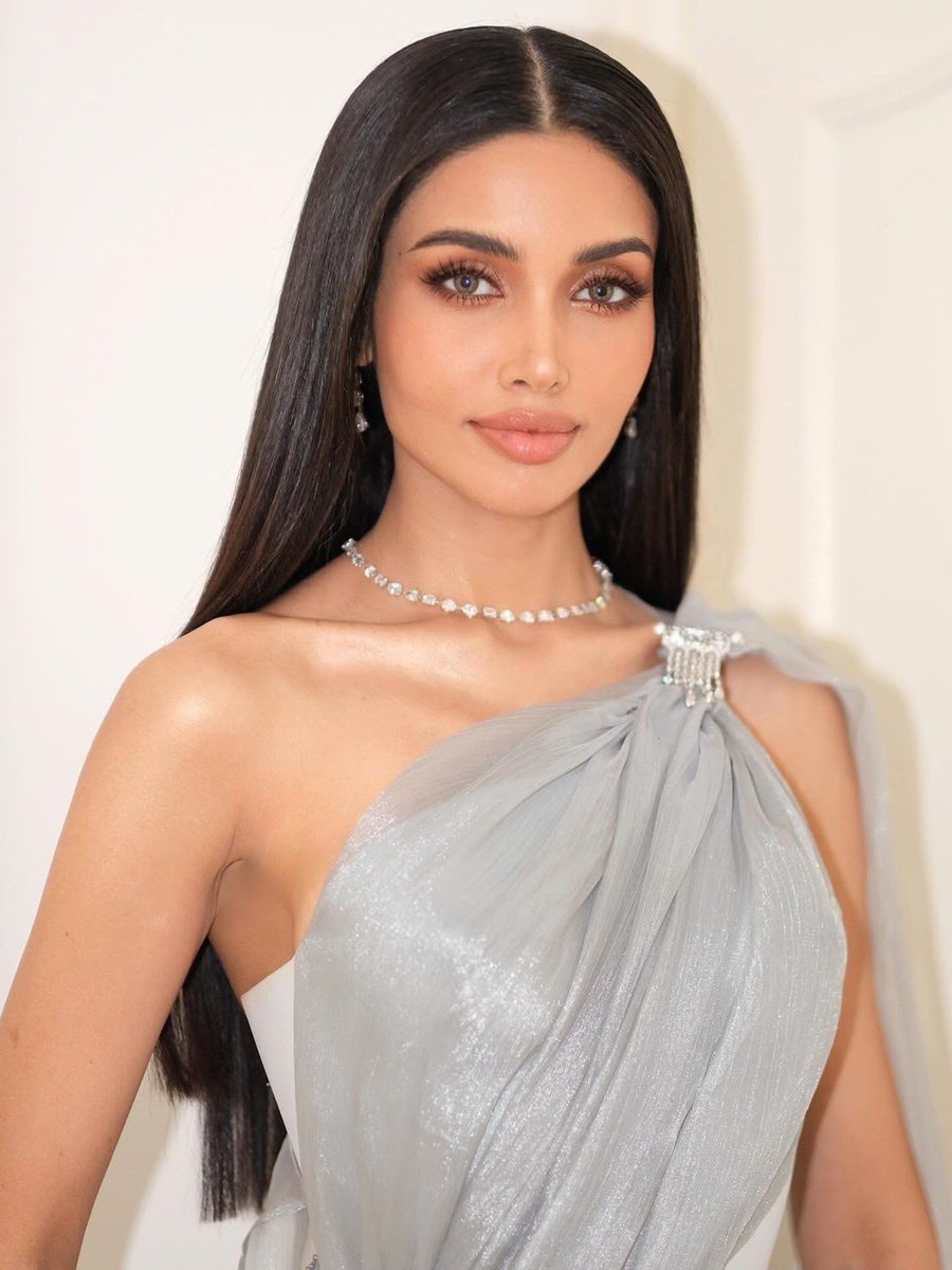 htrnngn's tweet photo. Maharani de Cannes
VEENA CANNES RED CARPET 
#VEENACannesFilmFINALE https://t.co/EucooDNfJl