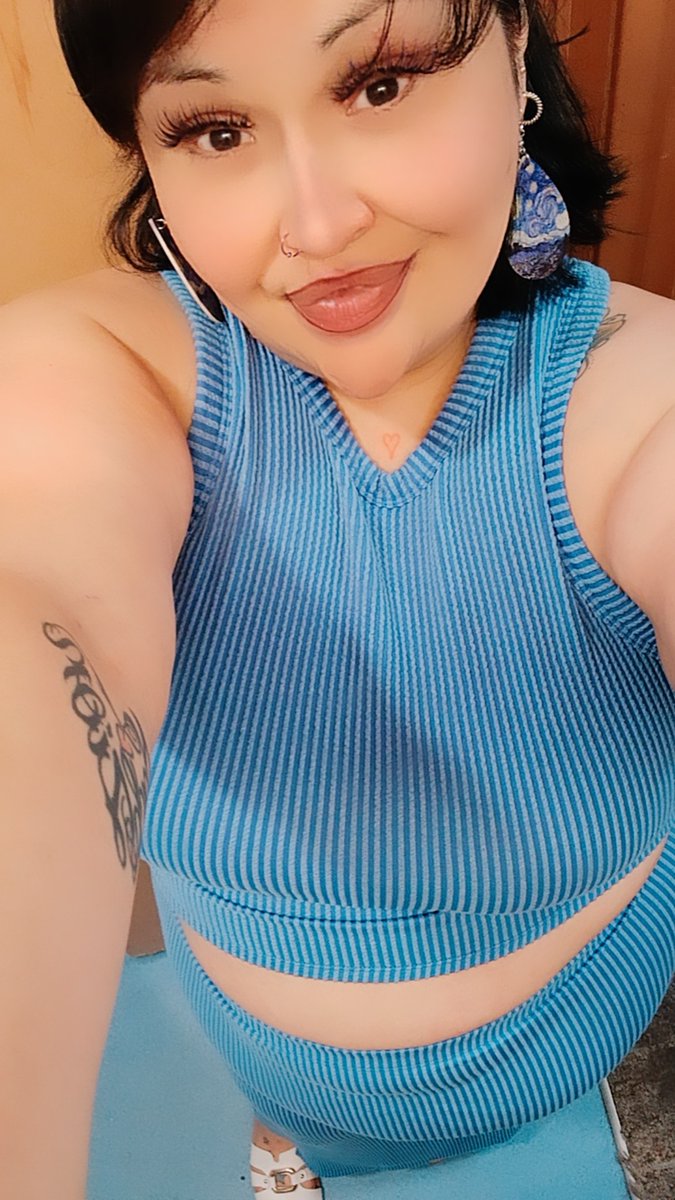 Txchubbymommi's tweet photo. #CashAppTag Just in case yall feel like Blessing me for my Birthday ๐ ๐ฅณ ๐
$Arleneie
#40AndFine https://t.co/K6n8wTe91j