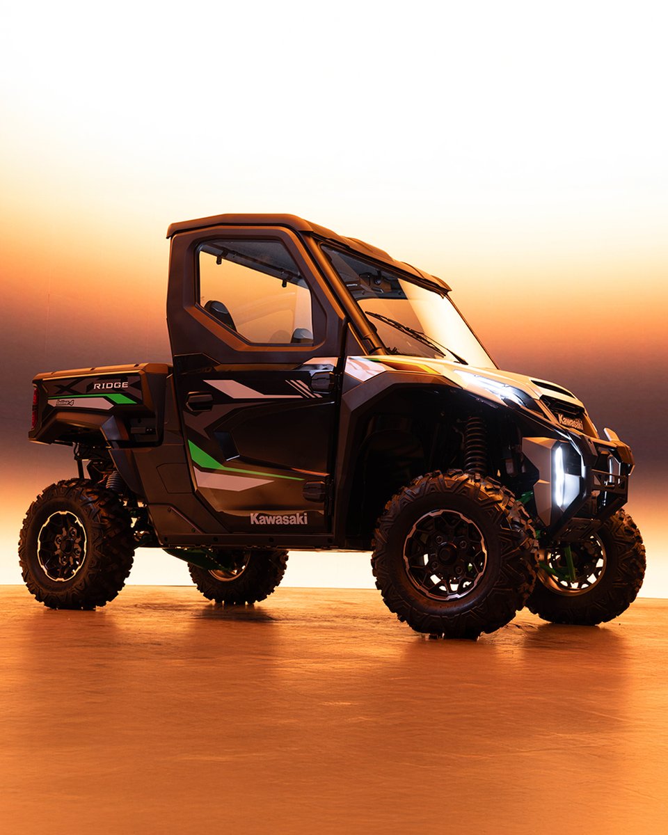 KawasakiUSA's tweet photo. Even though the #RIDGE XR HVAC is built for the toughest conditions, it's automotive-inspired styling and finish are unrivaled. #PeakPremiumPerformance #GoodTimes #Kawasaki https://t.co/DWefw0YvmR