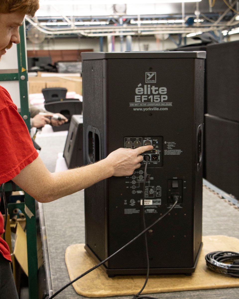 Use the EF15P as a front-of-house speaker, personal monitor wedge, or self-contained  PA. 

buff.ly/6jb90BE 

#proaudio #livesound