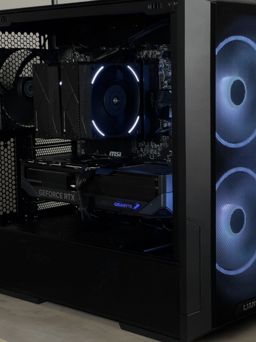 PCTick Store tweet media