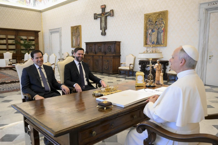 DAILY BEAST: Pope Leo XIV "spurned" and snubbed JD Vance.

FACT: The Pope had a private meeting with both Vance and Marco Rubio.

The media lies endlessly.