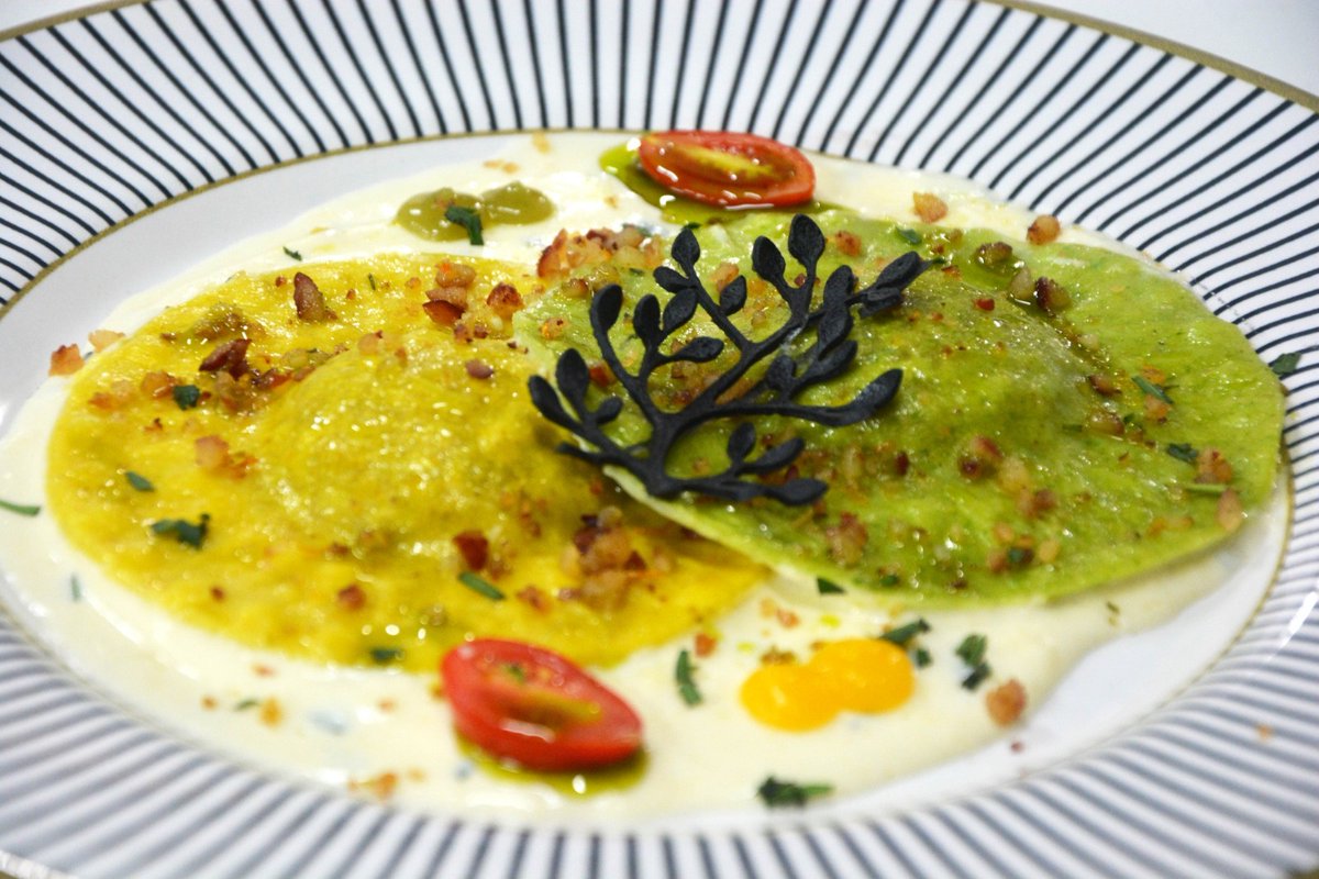 prefRESENDE's tweet photo. No sábado teve Concurso Gastronômico em Visconde de Mauá. A competição de culinária integra a programação da tradicional Temporada do Pinhão. 👩‍🍳👨‍🍳

Neste ano, cerca de 15 pratos autorais foram inscritos por chefes de cozinha da região e votados pelo júri popular 📸 https://t.co/nMotSi286i