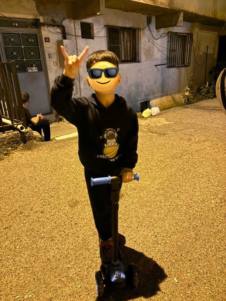 MustafaaGider's tweet photo. “İlk Scooter’ım Ülkü Ocaklarından!”

Üsküdar Ülkü Ocakları olarak, 3-7 yaş arası çocuklarımıza scooter hediye ettik.
Geleceğimizin teminatı evlatlarımızın yüzündeki tebessüm, en büyük ödülümüzdür. 🇹🇷

@ayyildirim1 
@Aalparslandogan https://t.co/k6Ko0U00Ov